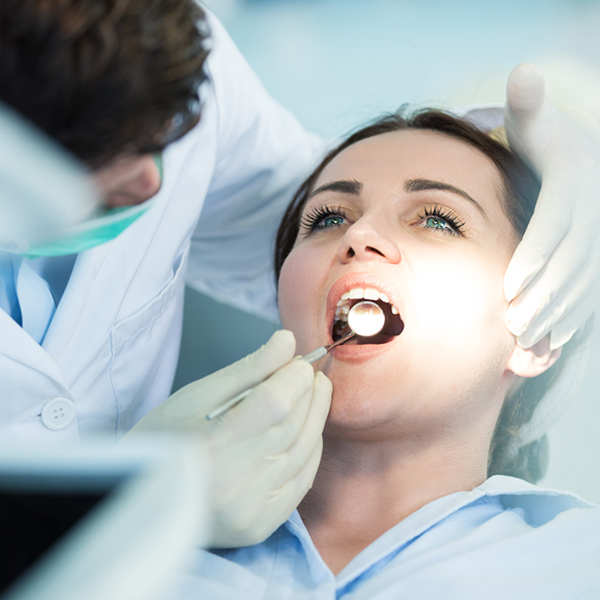 clínica dental Donosti cirugía oral